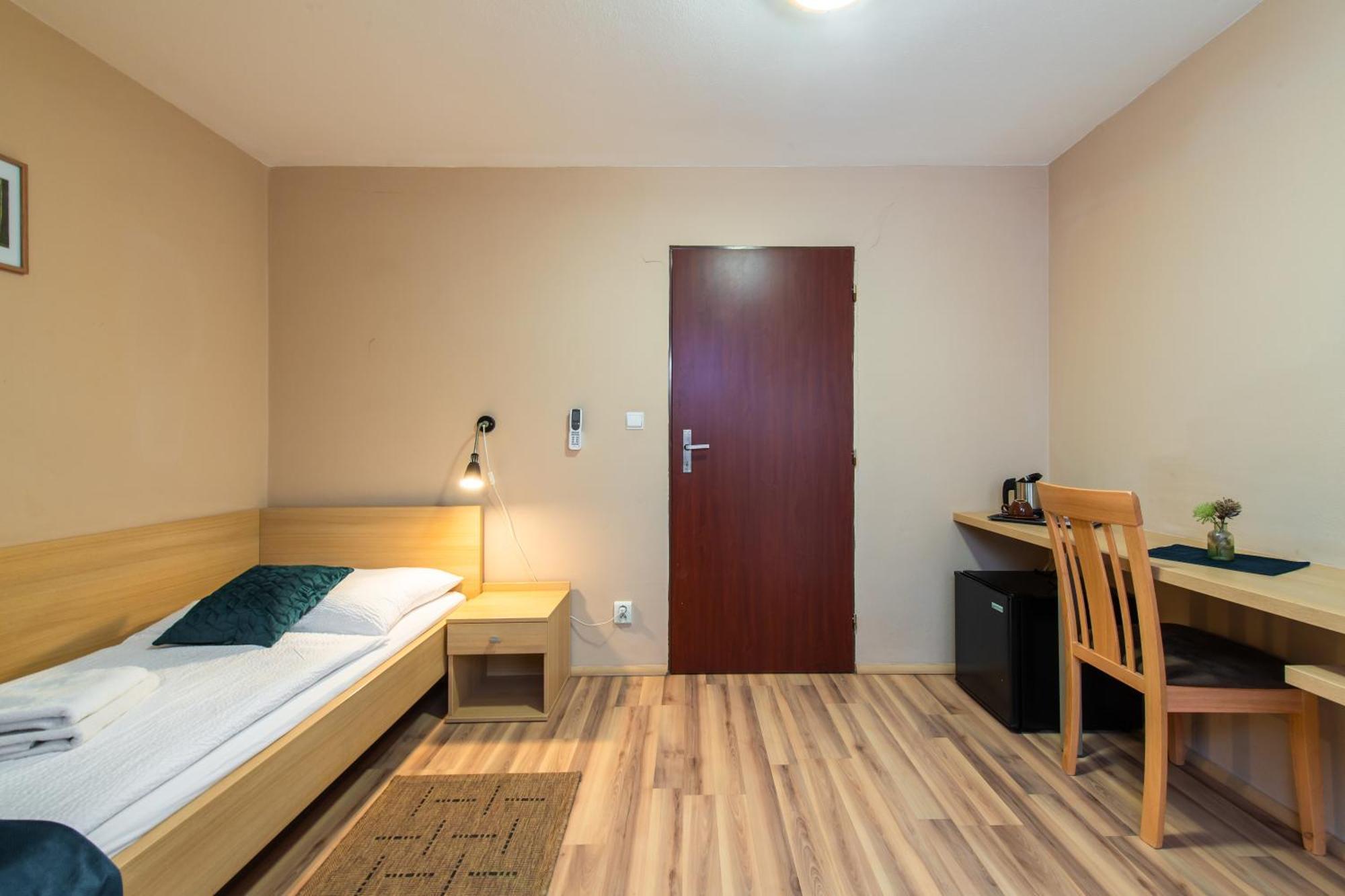 Penzion Siesta Vráble المظهر الخارجي الصورة