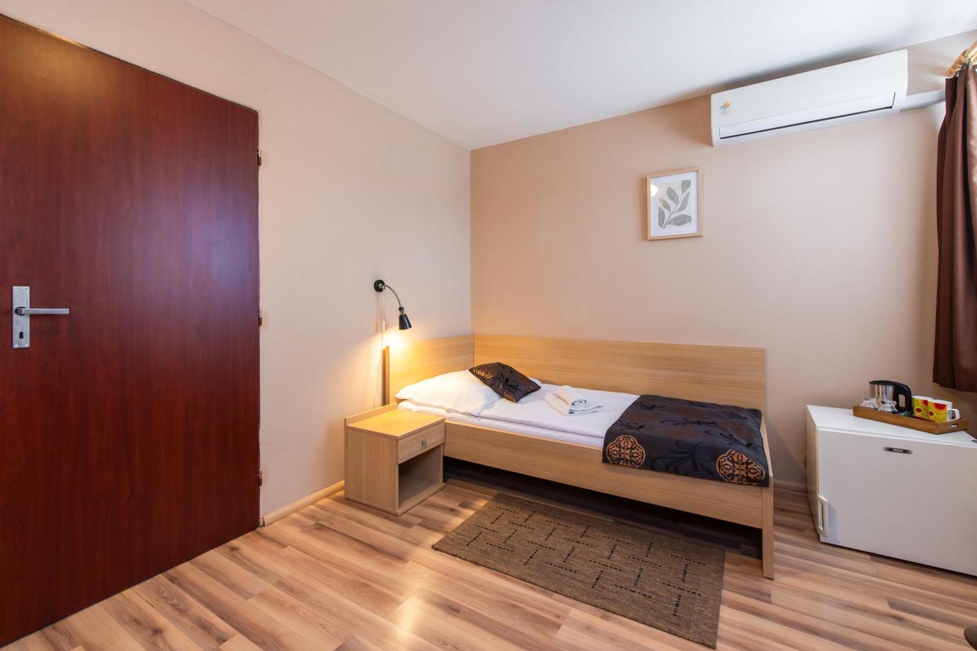 Penzion Siesta Vráble المظهر الخارجي الصورة