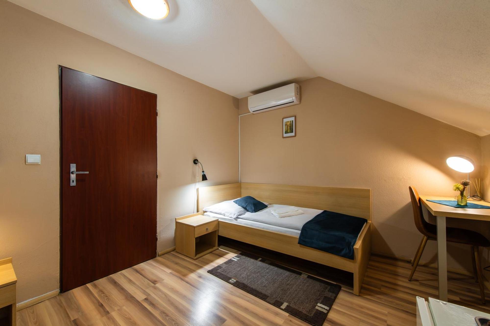 Penzion Siesta Vráble المظهر الخارجي الصورة